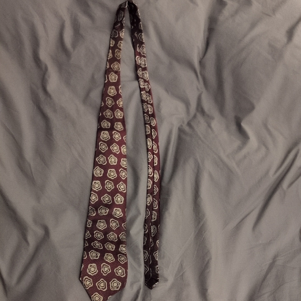 3 For 10 Dollars All Ties. Elegant Burgundy Patterned Tie